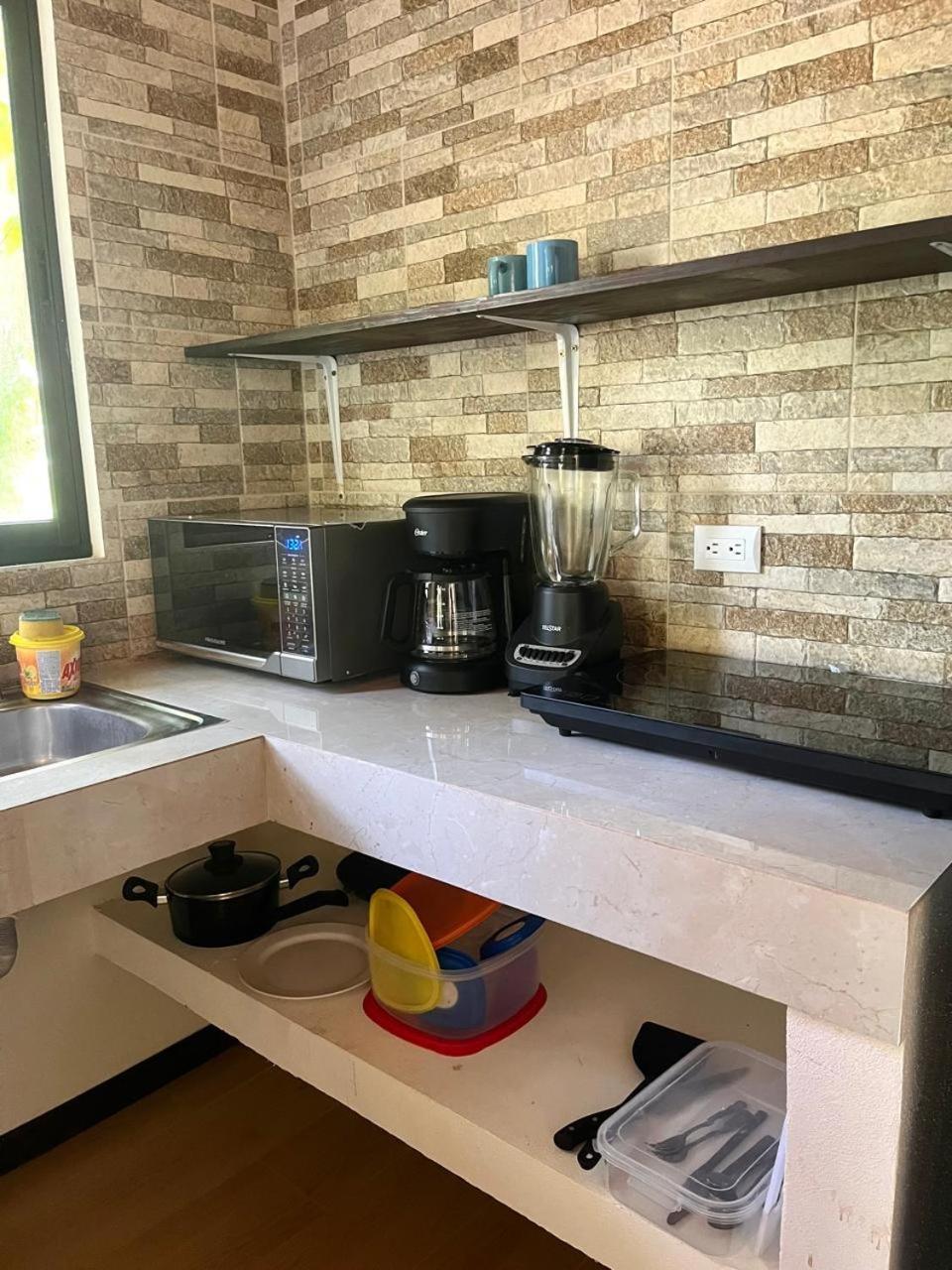 Bambutel Cocles Hotel Puerto Viejo de Talamanca Eksteriør billede