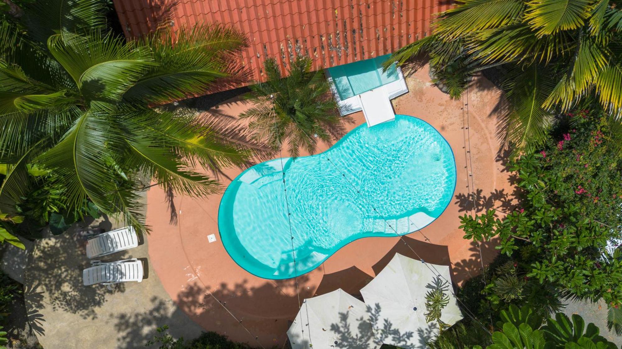 Bambutel Cocles Hotel Puerto Viejo de Talamanca Eksteriør billede