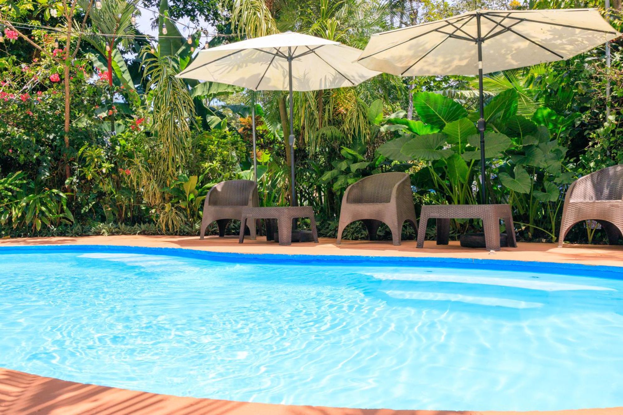 Bambutel Cocles Hotel Puerto Viejo de Talamanca Eksteriør billede