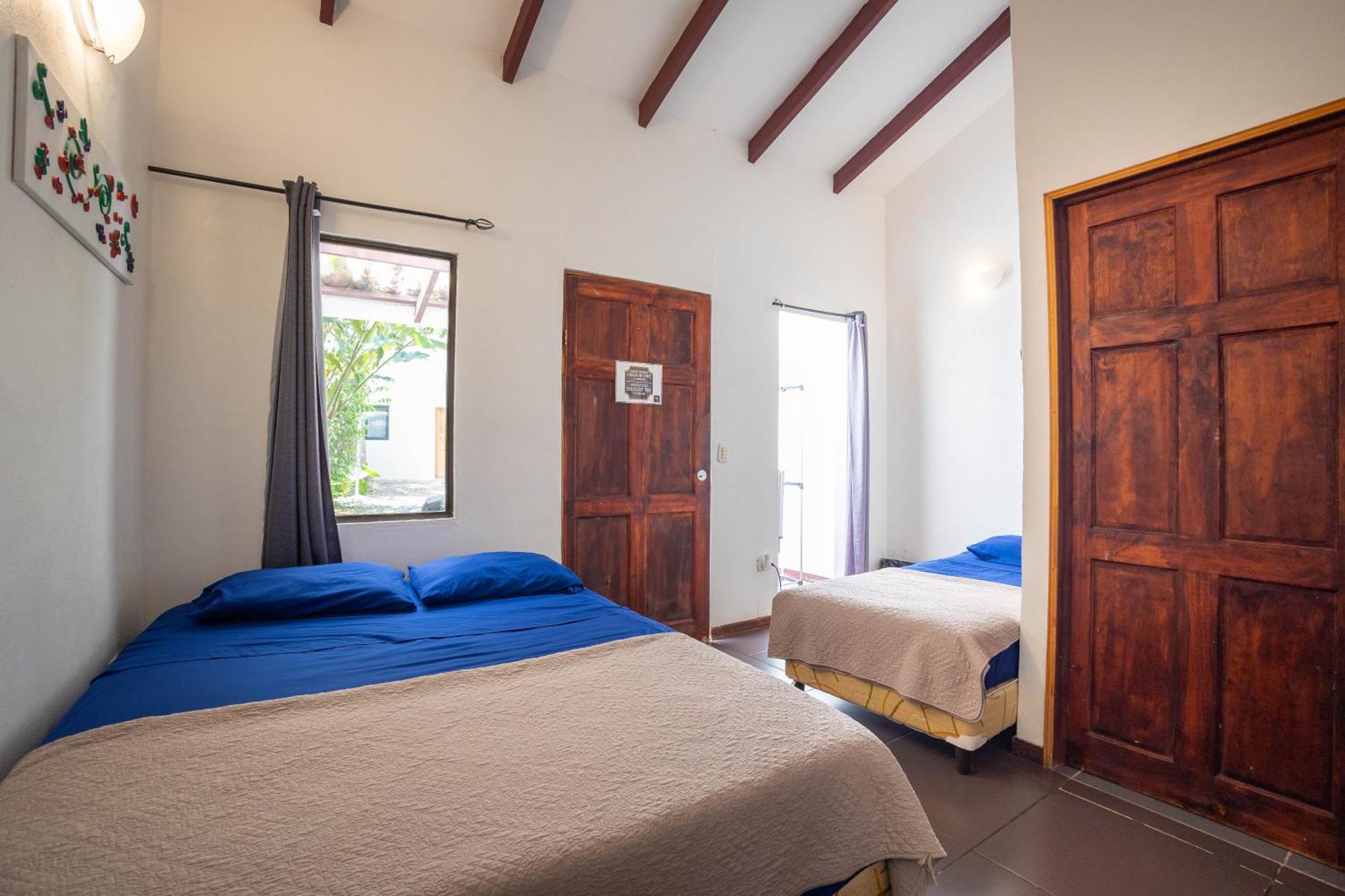 Bambutel Cocles Hotel Puerto Viejo de Talamanca Eksteriør billede