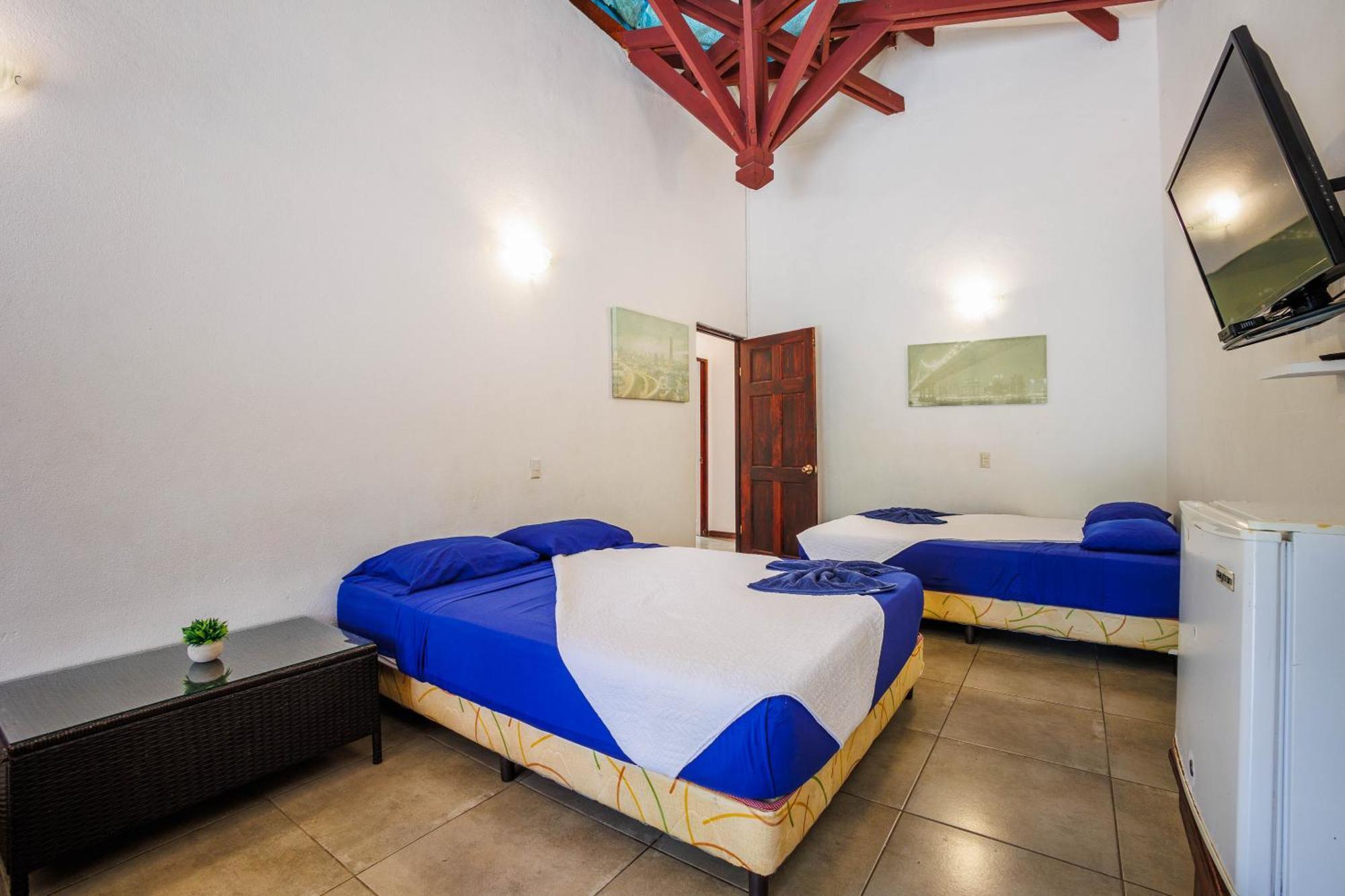 Bambutel Cocles Hotel Puerto Viejo de Talamanca Eksteriør billede