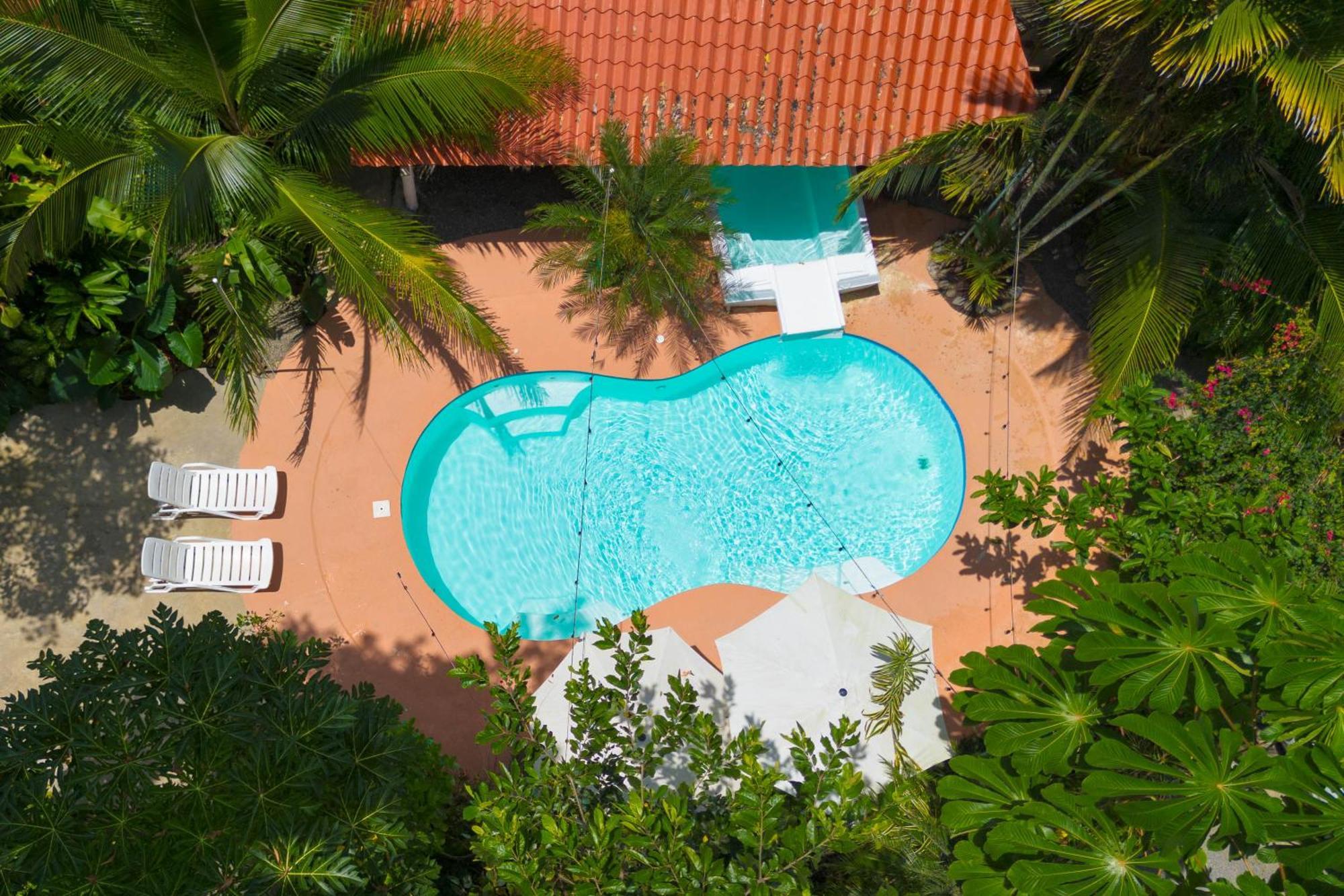 Bambutel Cocles Hotel Puerto Viejo de Talamanca Eksteriør billede